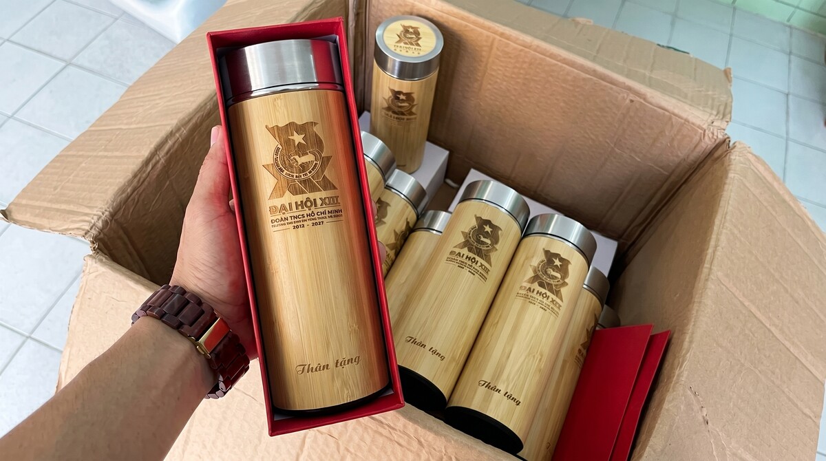 10 Mẫu Giftset Bình Giữ Nhiệt Cao Cấp In Logo 2026