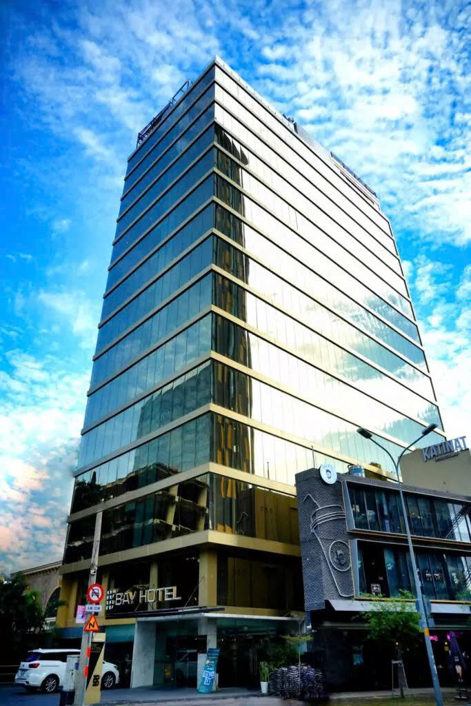 Dự Án 1000 Ly Sứ Bát Tràng In Logo Bay Hotel HCM