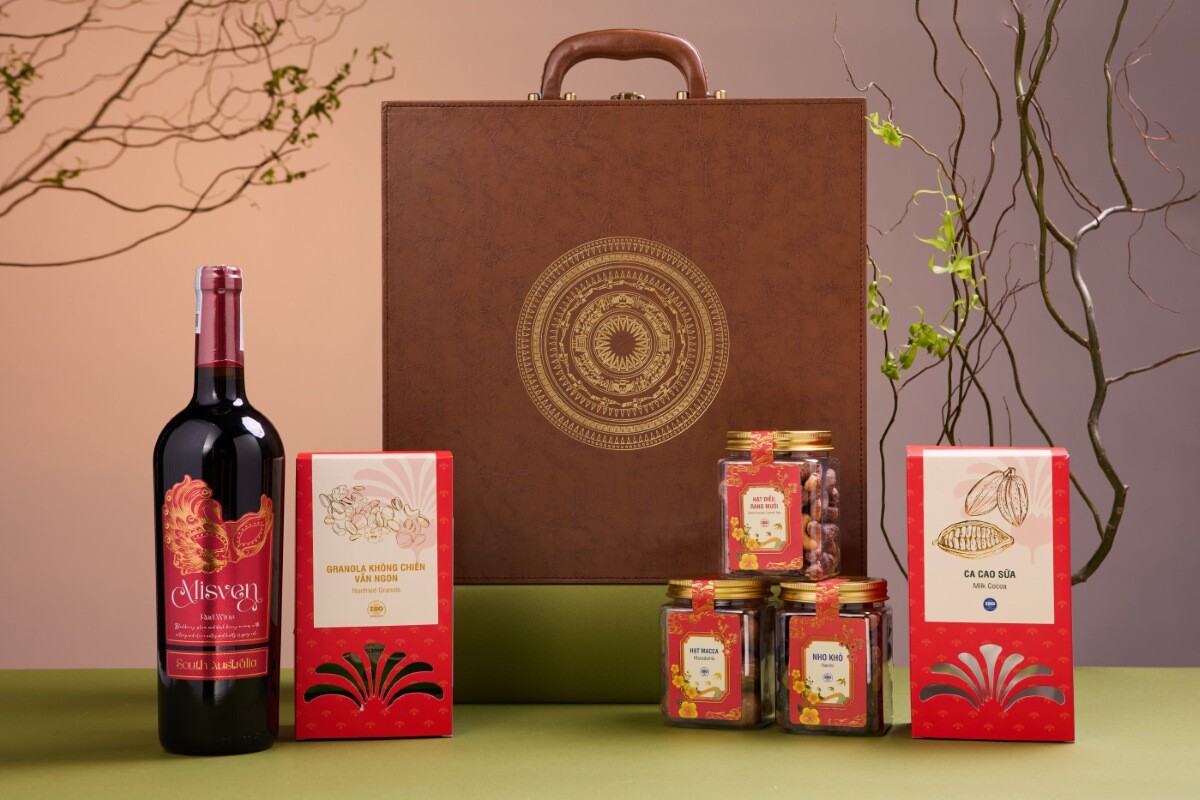 Hộp Quà Tết Mã Đáo Thành Công