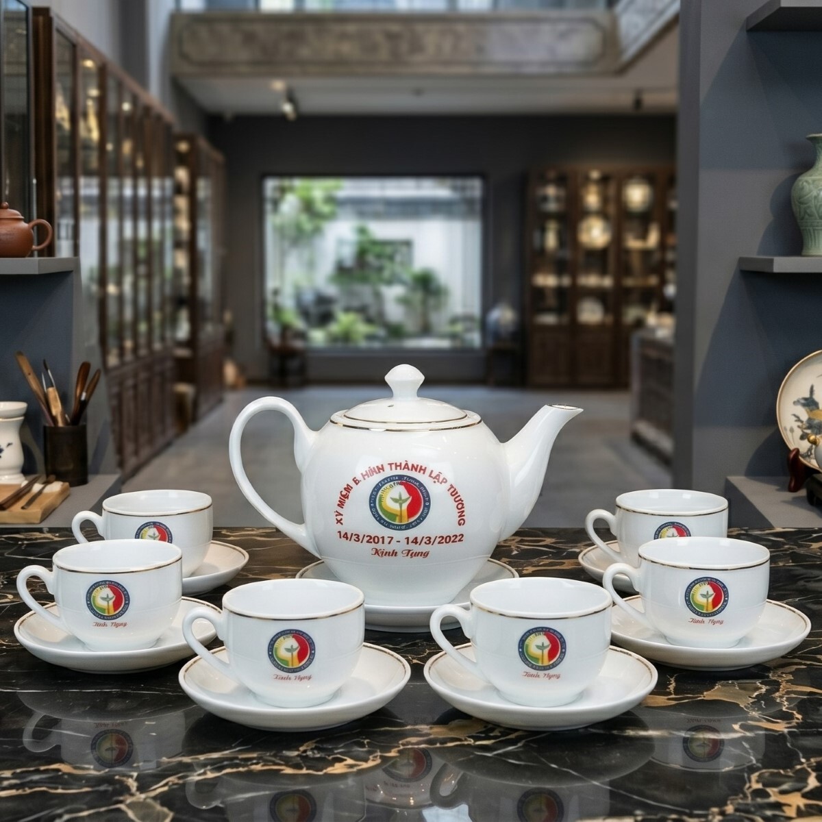 Quà Tặng Trường Học