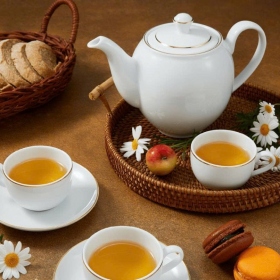 Bộ ấm trà Minh Long chỉ vàng Camellia