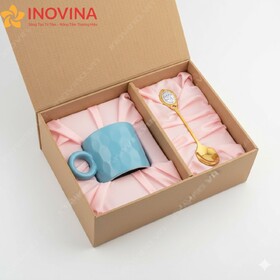 Bộ Quà Tặng 8/3 Ly Sứ Và Muỗng Inox Mạ Vàng