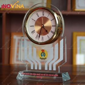 Đồng Hồ Quà Tặng Để Bàn Hình Bàn Tay Pha Lê