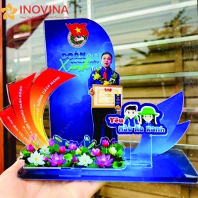 Kỷ Niệm Chương Gắn Hình Mẫu 3