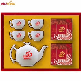 Quà Trung Thu Ấm Trà Bát Tràng Trăng Khuyết Và Bánh