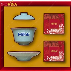 Quà Trung Thu Chén Trà Sâm Bát Tràng Và Bánh