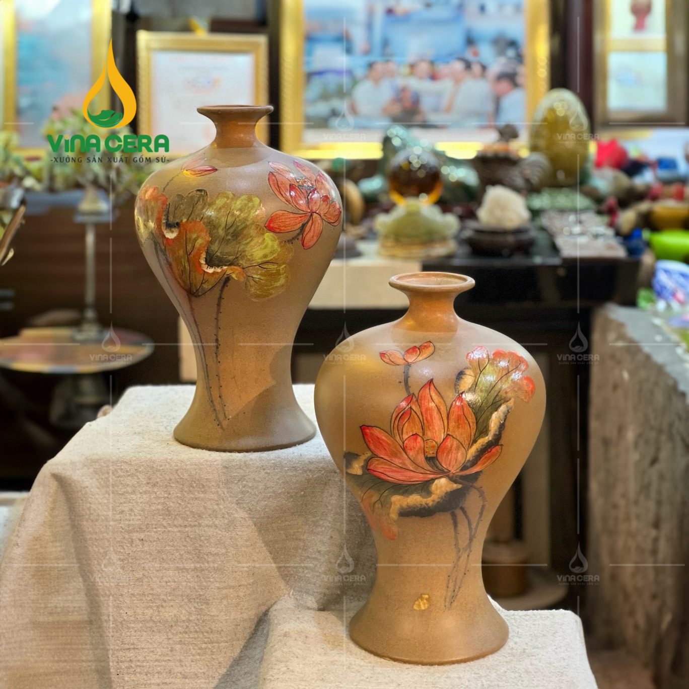 Mai bình hút lộc vẽ sen
